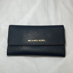Michaels kors wallet